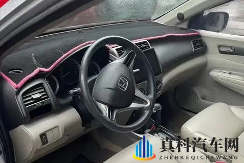 车上加装这3种东西等于在慢性自杀?好看不好用,很多人车上都有-3