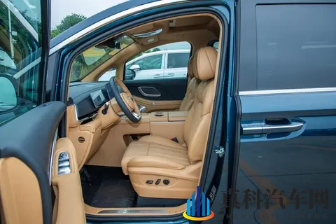 鸿蒙座舱5+华为乾崑,26款岚图梦想家实力诠释MPV新标杆-3