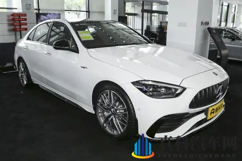 26款奔驰C43 AMG 4MATIC上市，价格下探、配置调整背后的逻辑-3