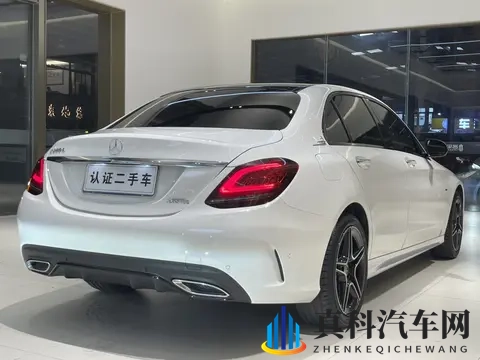 开了不到一年就换？准新一手奔驰C级，这价格真香！-2