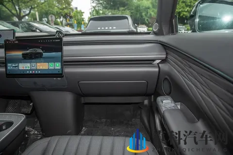 25款星途星纪元ET：11月惊喜福利，豪华配置拉满，买它血赚不亏？-3