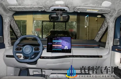 很冷门的中型MPV？27.99万起售，它满身“黑科技”-1