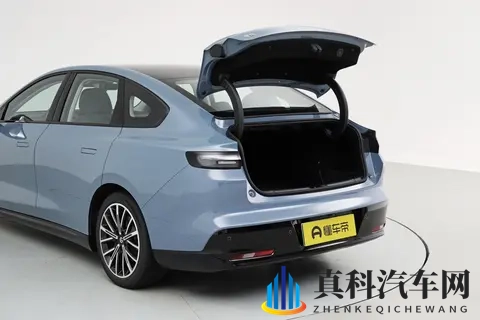 898万起售，续航650km，标配L2级辅助驾驶，试驾零跑B01-3