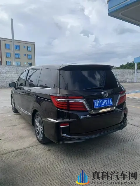 奶爸福音!省油大空间,二手本田艾力绅混动版家用首选-1