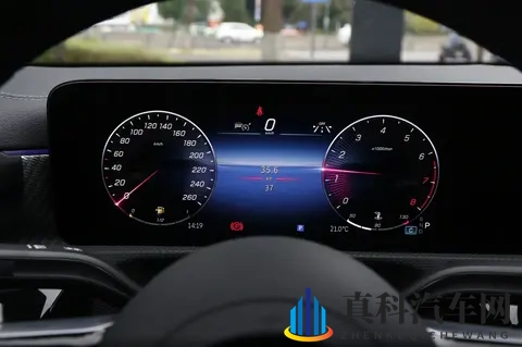 差价244万怎么选？奔驰A级136马力丐版没雷达，建议直上163马力-2