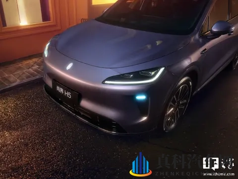 鸿蒙智行尚界 H5 上市 43 天交付破万：售价1598万元起-1