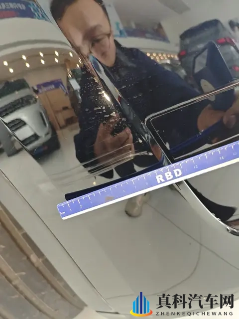 22年Model Y:3万公里,代步家用,这价格香不香?-1