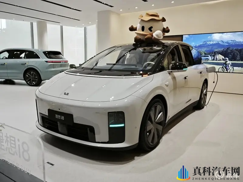 击败问界M8的，会是理想i8吗?-1