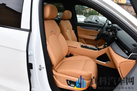 2026款领克09四驱探索版，适合家用的全能SUV？-3