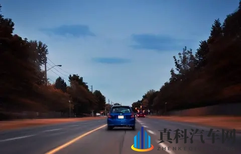 电车开3年才懂的4个 “黄金技巧”：省电护电池，越开越省心-1