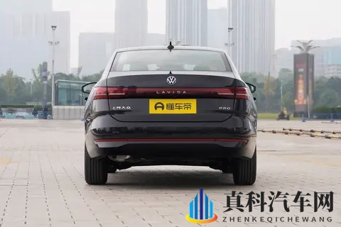 双前脸可选 上汽大众朗逸Pro实车亮相 配15T动力-2