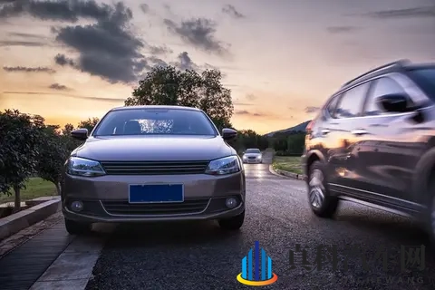 3369万起！智己LS9预售30分钟订8000台，配置卷疯同级-1