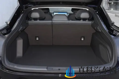 想买13万级纯电轿车，不一定看小鹏M03，刚上市的长安启源A06更强-1