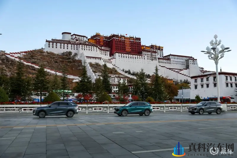 技术至上,将自研进行到底,第五代瑞虎8预售启幕-1