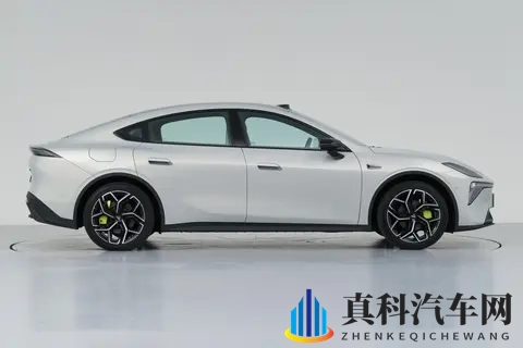 标配激光雷达！深蓝L06 156英寸旋转屏+180km纯电续航-1