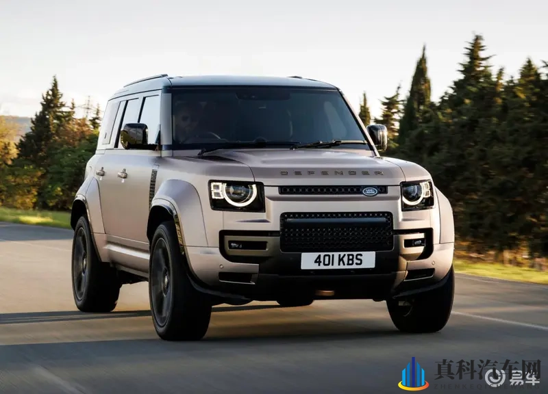 路虎卫士OCTA对比奔驰G63，200万的卫士特殊在哪？-1