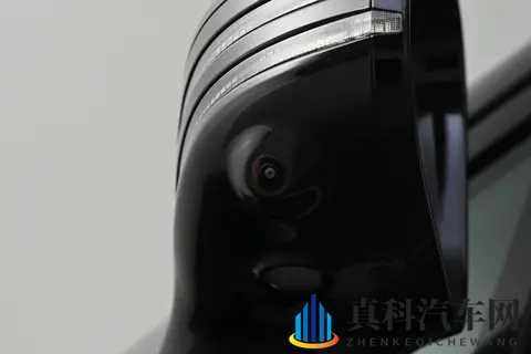 第三排不憋屈！腾势 N8L 把家庭 SUV 的 “舒适” 拉满了-1