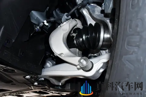 买家庭用车别着急，先看看这款，空间大，配置实用，价格实惠-1