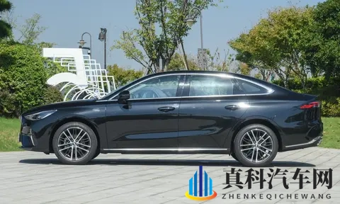 全新吉利帝豪上市，尺寸飙长，诠释性价比之美！下一个爆款？-1