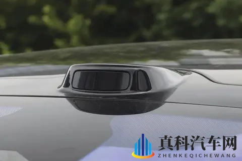 理想汽车的首款纯电SUV，车长近51米，入门就是顶配-3