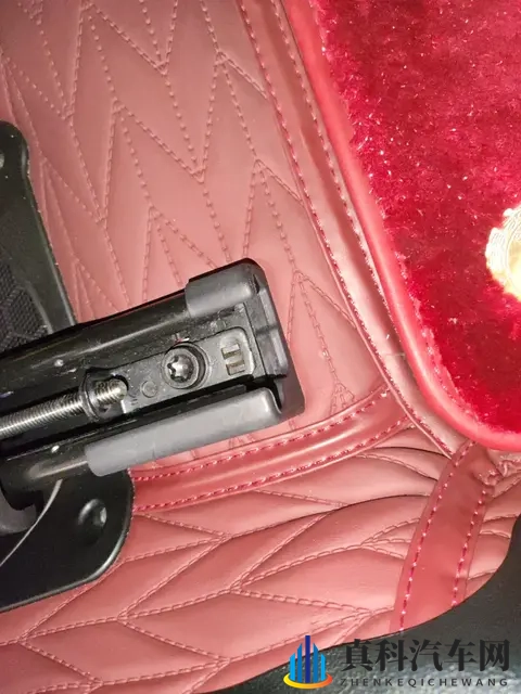 低价七座车盘点，价格不高，配置全面 过年回家全家都有座-1