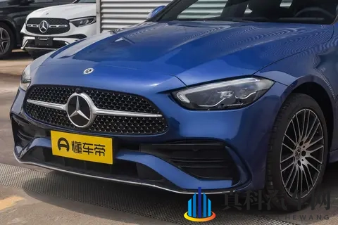 网上都说狗都不开，那我来开，奔驰C260L上路感受-1