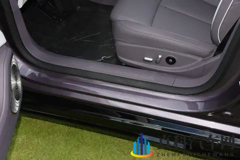 纵横G700：实力演绎硬派豪华SUV的不凡风采-1