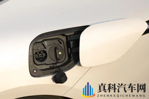 2599万起的豪华暴击!阿维塔12四激光版:四激光雷达+华为ADS-1