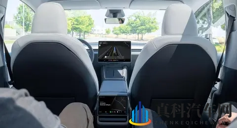 特斯拉 FSD 中国 “破冰”！2026 全面落地，华为比亚迪扛得住吗？-3