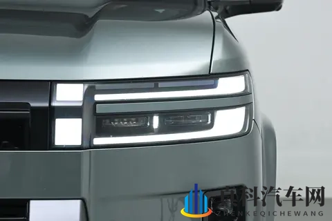 20万级中大型SUV方程豹钛7，配云感头枕+四驱长续航，去哪都自在-3