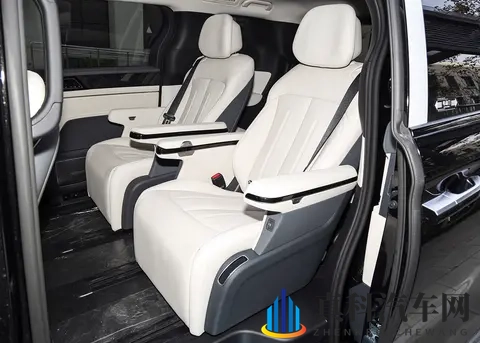 新款比亚迪夏正式上市,限时1968万起,纯电续航100_218km-2