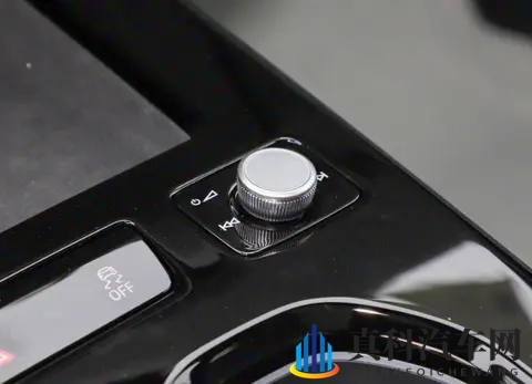 奥迪新车没白等,低功率不带电加速7X秒?采用半隐藏式门把手-2