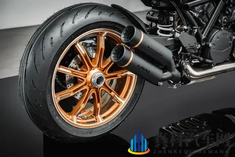 摩托圈劳斯莱斯出新作,1400R能否复制2分钟售罄神话?-1