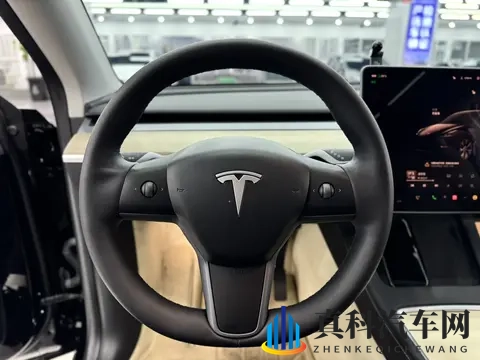 特斯拉Model Y抄底价?3万公里准新车,通勤代步优选-3