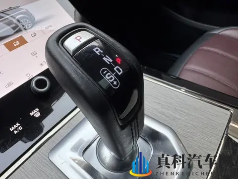 路虎揽胜极光：准新一手车，175万公里，189万代步香不香？-2