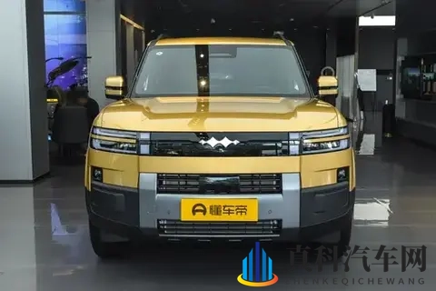 家庭用车选TA！方程豹钛7的空间、续航、智能、安全表现都不错-3