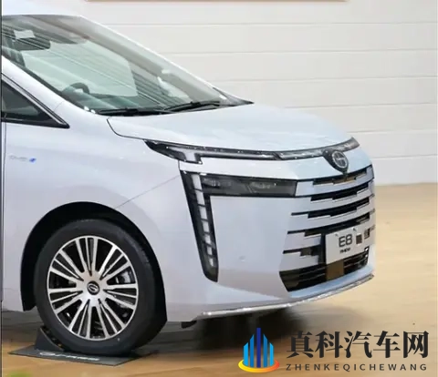 新车  限时补贴价2098万元_限419辆，广汽传祺E8+全运版上市-3