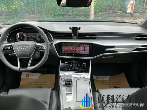 奥迪A6L的新实验，老派与新潮到底能相容吗-3