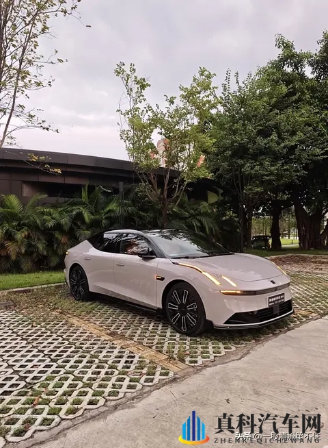 领克 EMP 是啥技术?四驱咋实现的?-1