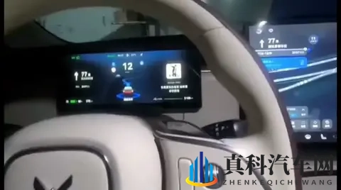 华为智驾封神!岚图知音家庭试驾爆赞-1