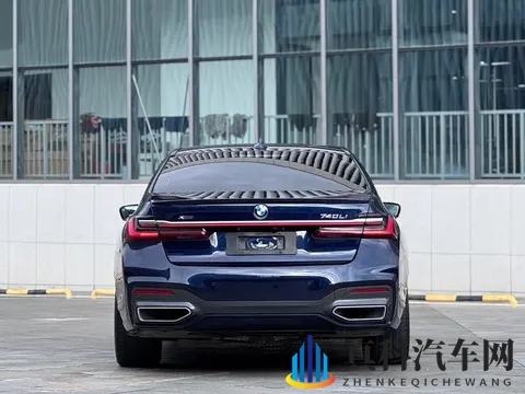 蓝色宝马740Li：2年车龄，6万公里，行政座驾569万-1