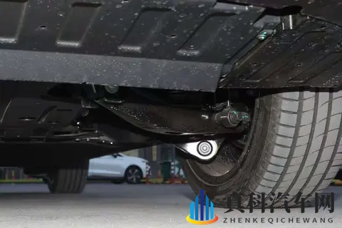 试驾埃安i60高功纯电版:空间智能拉满,10万级纯电惊喜-2