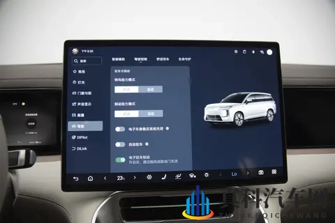大六座SUV，39秒破百，续航1300km，腾势N8L适合家用-2