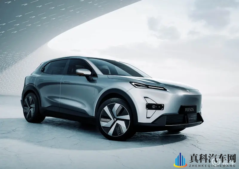 11.99万入场券，深蓝S05的“良心”与“野望”-1