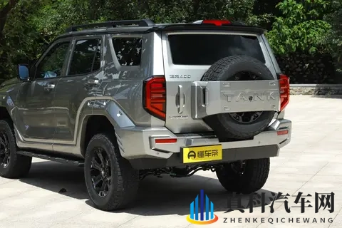 新款坦克400上市，硬派SUV市场的多元选择-3