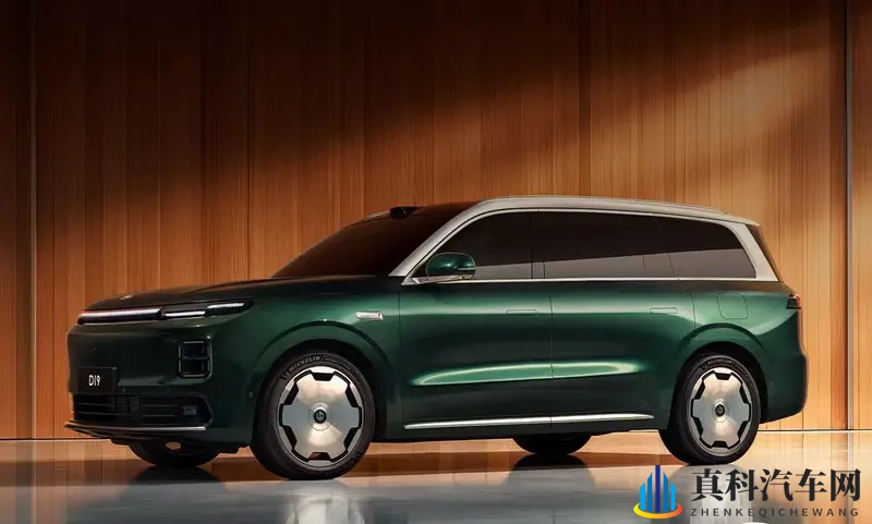 零跑D19增程版纯电续航500km,堆料能赢高端局吗?-1