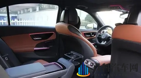 奔驰C260L驾驶体验：于细节处品味豪华质感-3