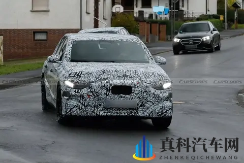 有望2027年发布 纯电动奔驰E级谍照曝光 造型回归传统-3