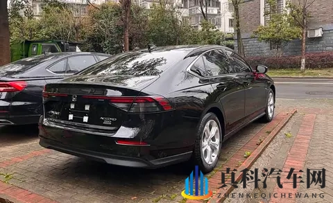 本田打起“价格战”!雅阁降至1198万起,一个月卖出13230台-3