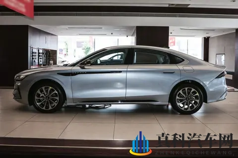 1698万买豪华中型车？林肯Z不同版本选买攻略，看完不纠结-1